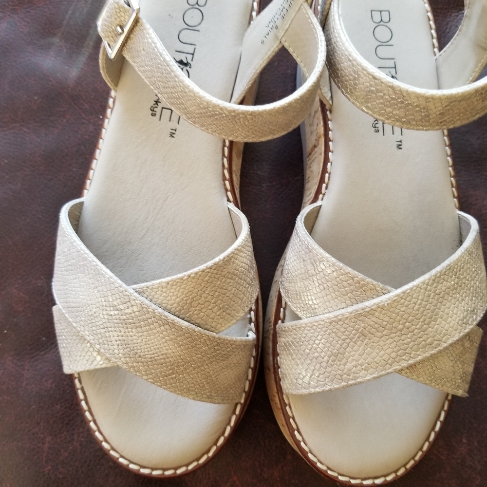 Boutique by Corkys Fluffie Sandals 8